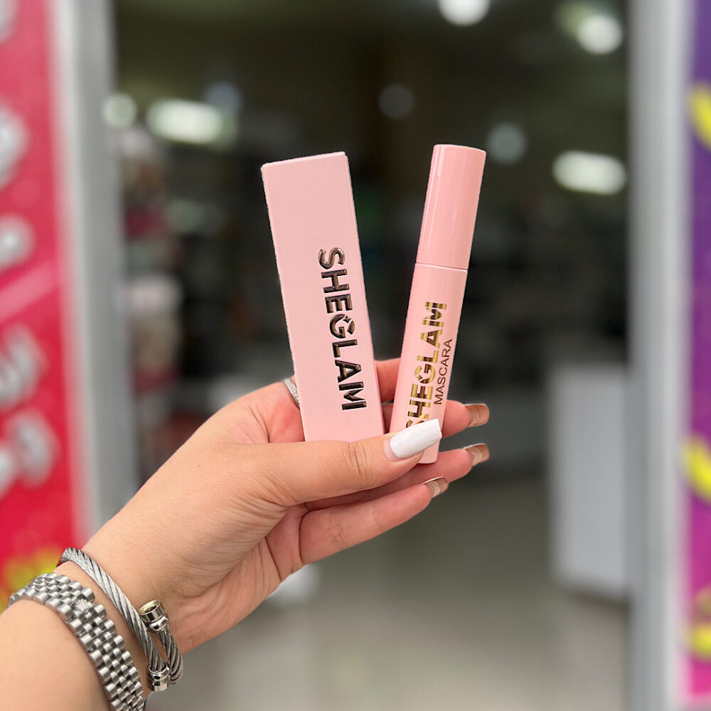 ریمل حجم دهنده مکس ایمپکت شیگلم مشکی مات (Sheglam Max Impact) - Image 4