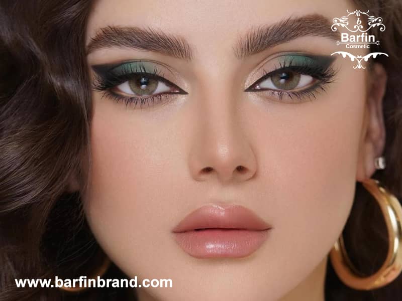 آموزش کشیدن خط چشم گربه ای متناسب با فرم چشم