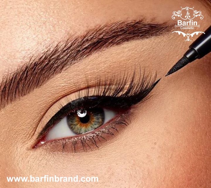 بهترین خط چشم برای چشم های کوچک و بادامی