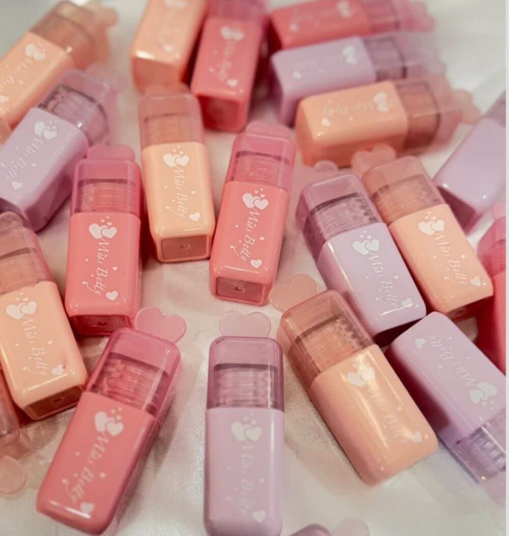 لیپ گلاس شاین 24 ساعته طرح قلب برند Miss Betty