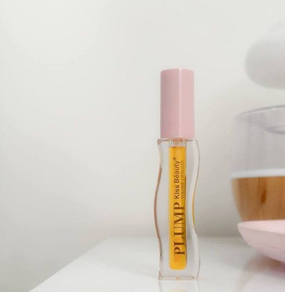 حجم دهنده لب طرح گیسو|KISS BEAUTY