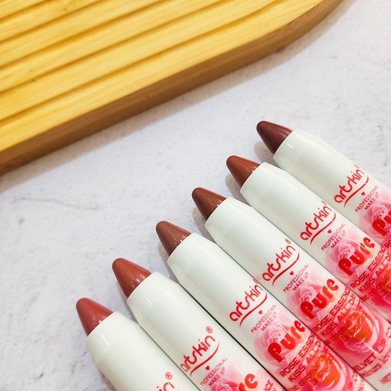 رژ مدادی پیچی آرت اسکین اورجینال ArtSkin - Image 2