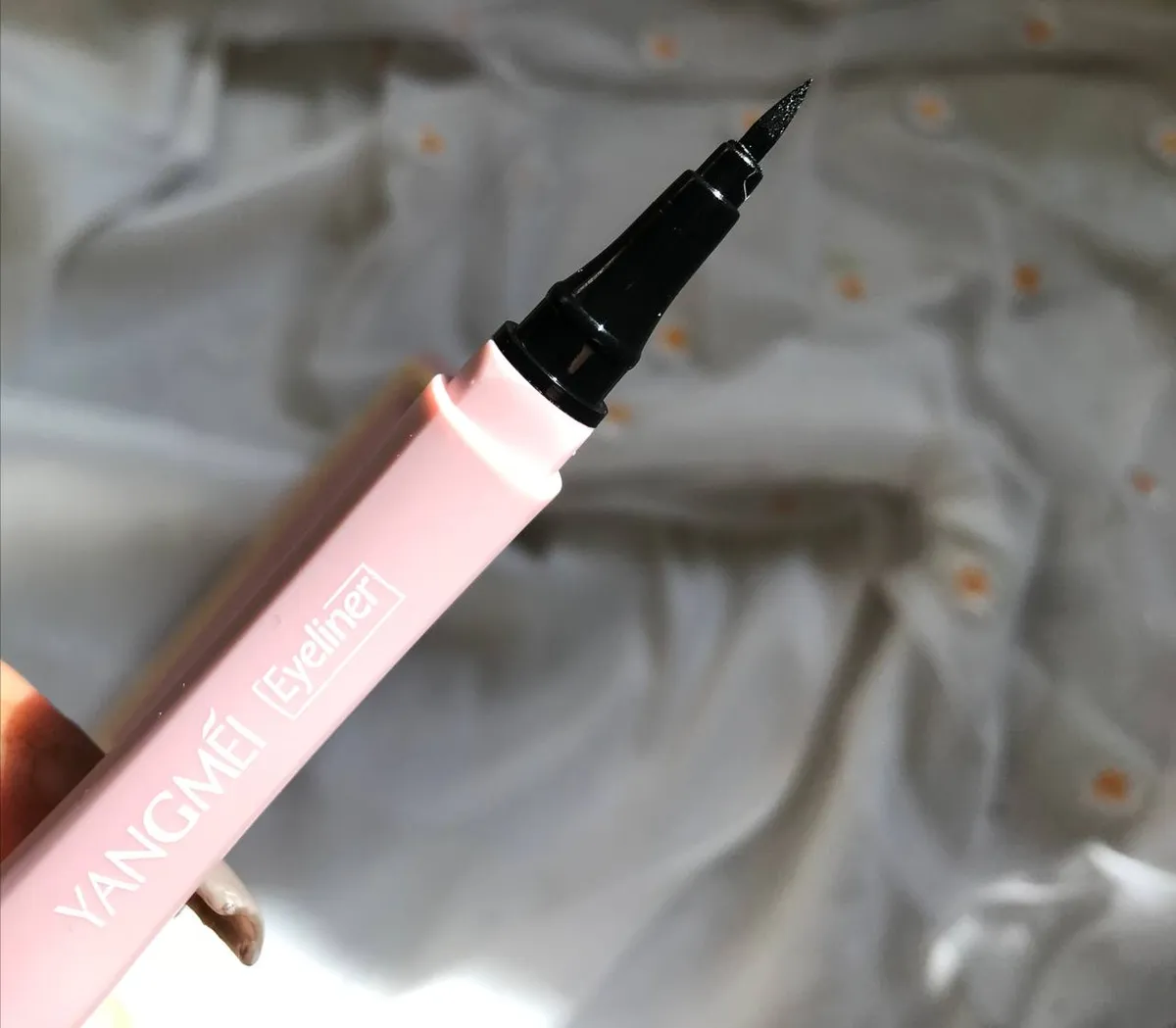 خط چشم ماژیکی یانگمی YANGMEI CHARMING EYELINER Image 4