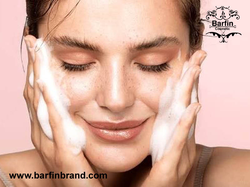 استفاده از محصولات مراقبتی پوست